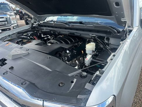 Used 2019 Chevrolet Silverado 1500 LT AWD/4WD image 45