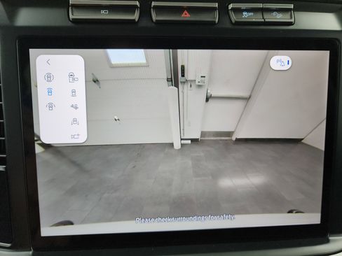 Used 2024 Ford F350 XLT w/ XLT Premium Package image 61