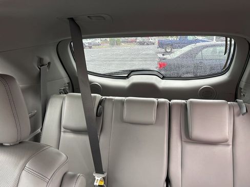 Used 2019 Toyota Highlander Limited Platinum AWD/4WD image 18