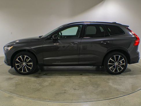 Used 2023 Volvo XC60 B5 Plus w/ Climate Package AWD/4WD image 2