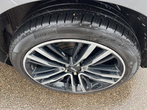 Used 2017 Lincoln MKC Reserve w/ Lincoln MKC Climate Package image 7