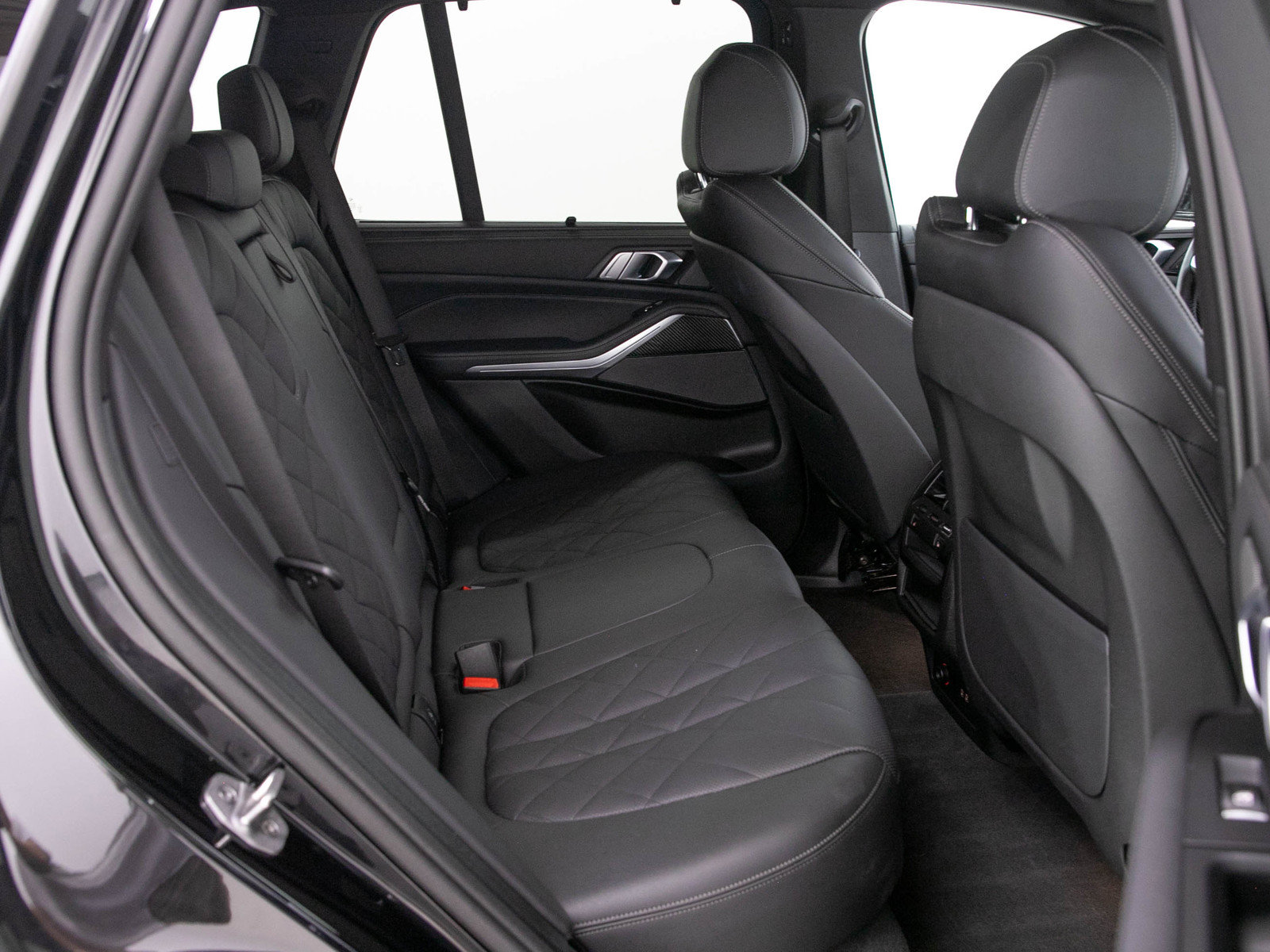 Used 2024 BMW X5 xDrive40i AWD/4WD image 11