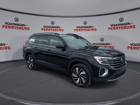 New 2026 Volkswagen Atlas SE image 2