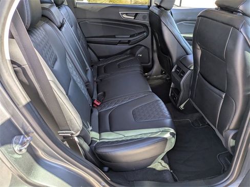 Used 2024 Ford Edge Titanium image 35