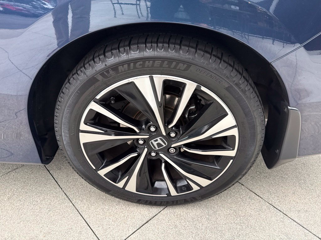 Used 2017 Honda Accord EX-L image 18