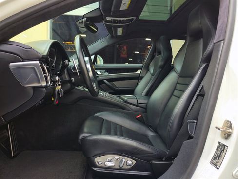 Used 2014 Porsche Panamera AWD/4WD image 13