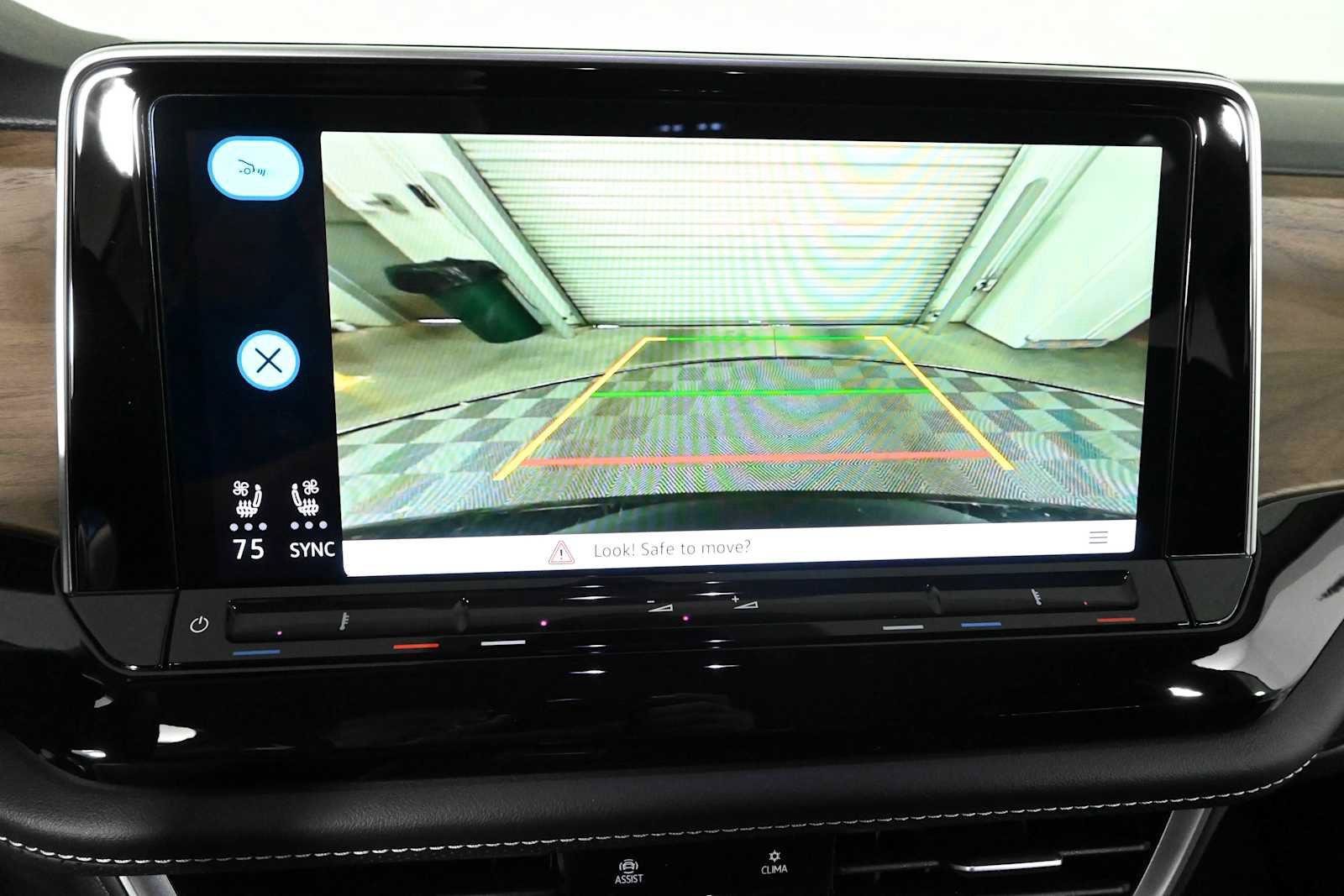 Certified 2024 Volkswagen Atlas SE FWD image 4