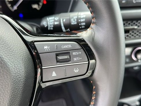 Used 2025 Honda HR-V Sport image 12