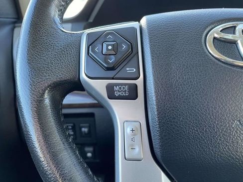 Used 2014 Toyota Tundra Limited w/ Limited Premium Package image 28