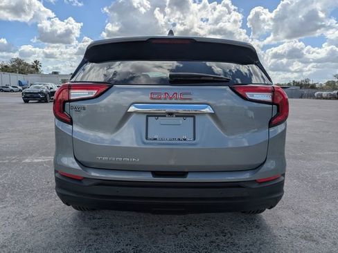 Certified 2024 GMC Terrain SLE image 6