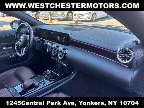 Used 2022 Mercedes-Benz CLA 250 4MATIC image 15