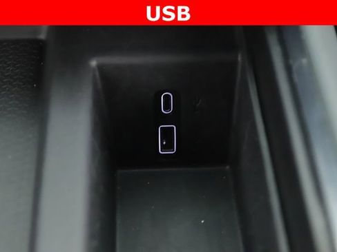 Used 2025 GMC Acadia AT4 image 24