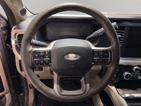 Used 2025 Ford F250 Platinum w/ Platinum Plus Package AWD/4WD image 9