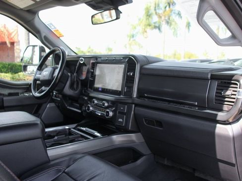 Used 2023 Ford F250 Lariat w/ Black Appearance Package image 39