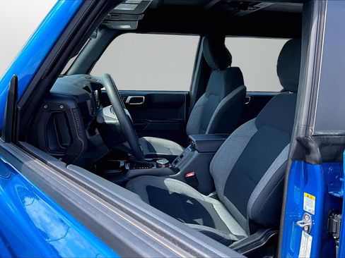 Used 2025 Ford Bronco 4-Door AWD/4WD image 15