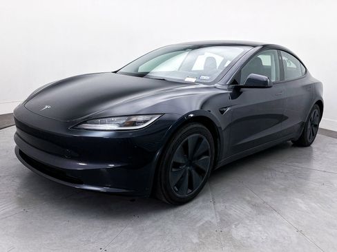 Used 2024 Tesla Model 3 Standard Range RWD image 12