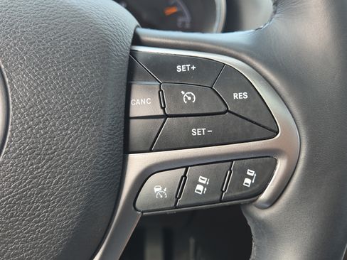 Used 2021 Jeep Grand Cherokee Limited w/ Quick Order Package 28K 80th RWD image 24