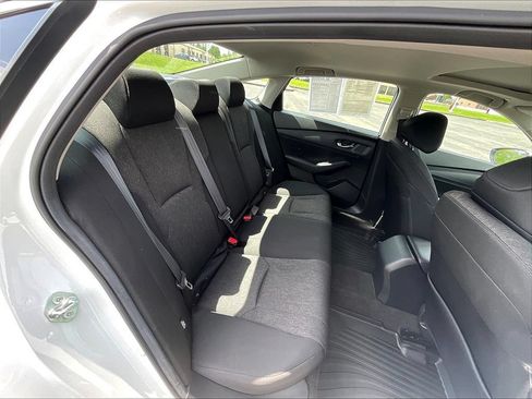 Used 2024 Honda Accord EX image 10