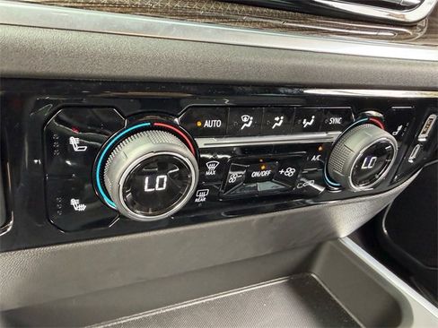 Used 2025 Chevrolet Silverado 1500 LT Trail Boss w/ Convenience Package II image 28