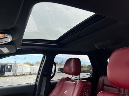 Used 2020 Dodge Durango R/T w/ Technology Group image 19