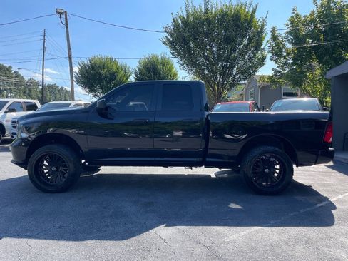 Used 2016 RAM 1500 Express w/ Black Ram 1500 Express Group AWD/4WD image 9