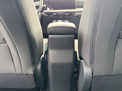 New 2025 Nissan Kicks SV w/ SV Premium Package image 18