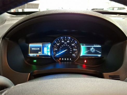 Used 2018 Ford Explorer Limited image 23