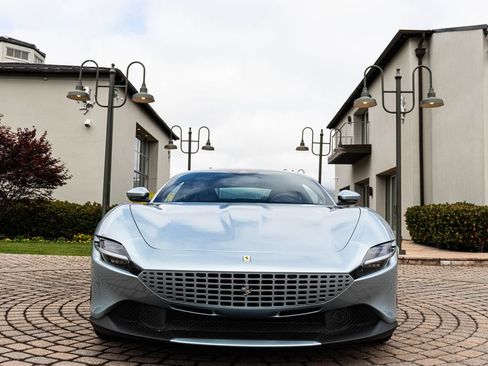 Certified 2023 Ferrari Roma RWD image 11