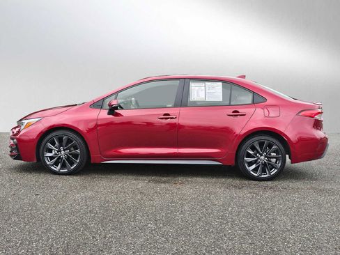 Used 2024 Toyota Corolla SE w/ SE Premium Package image 6