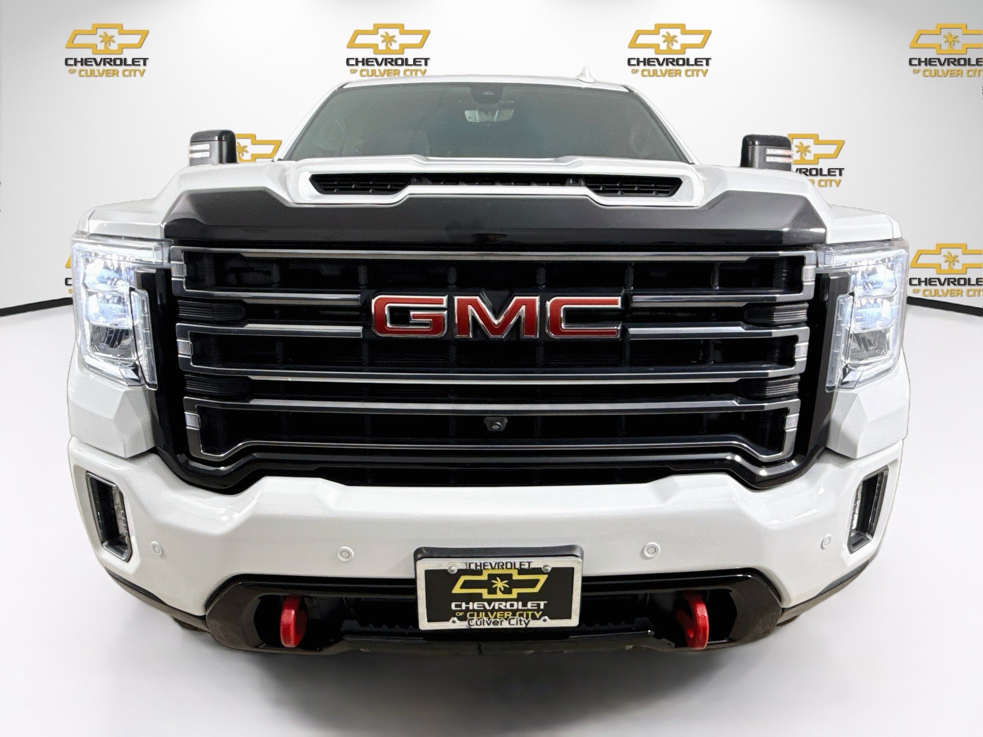Used 2023 GMC Sierra 2500 AT4 w/ AT4 Premium Plus Package AWD/4WD image 2