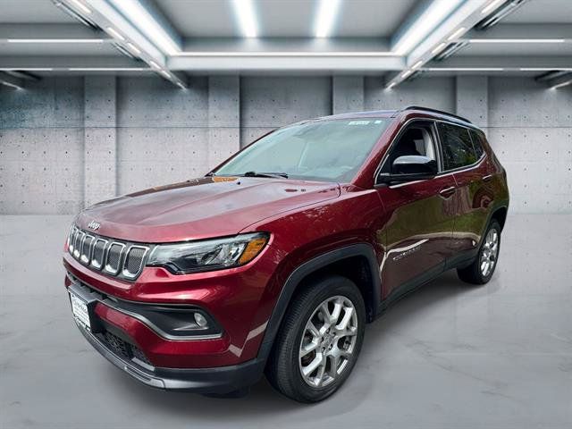 Used 2022 Jeep Compass Latitude AWD/4WD image 1