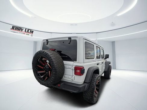 Used 2020 Jeep Wrangler Unlimited Rubicon image 3