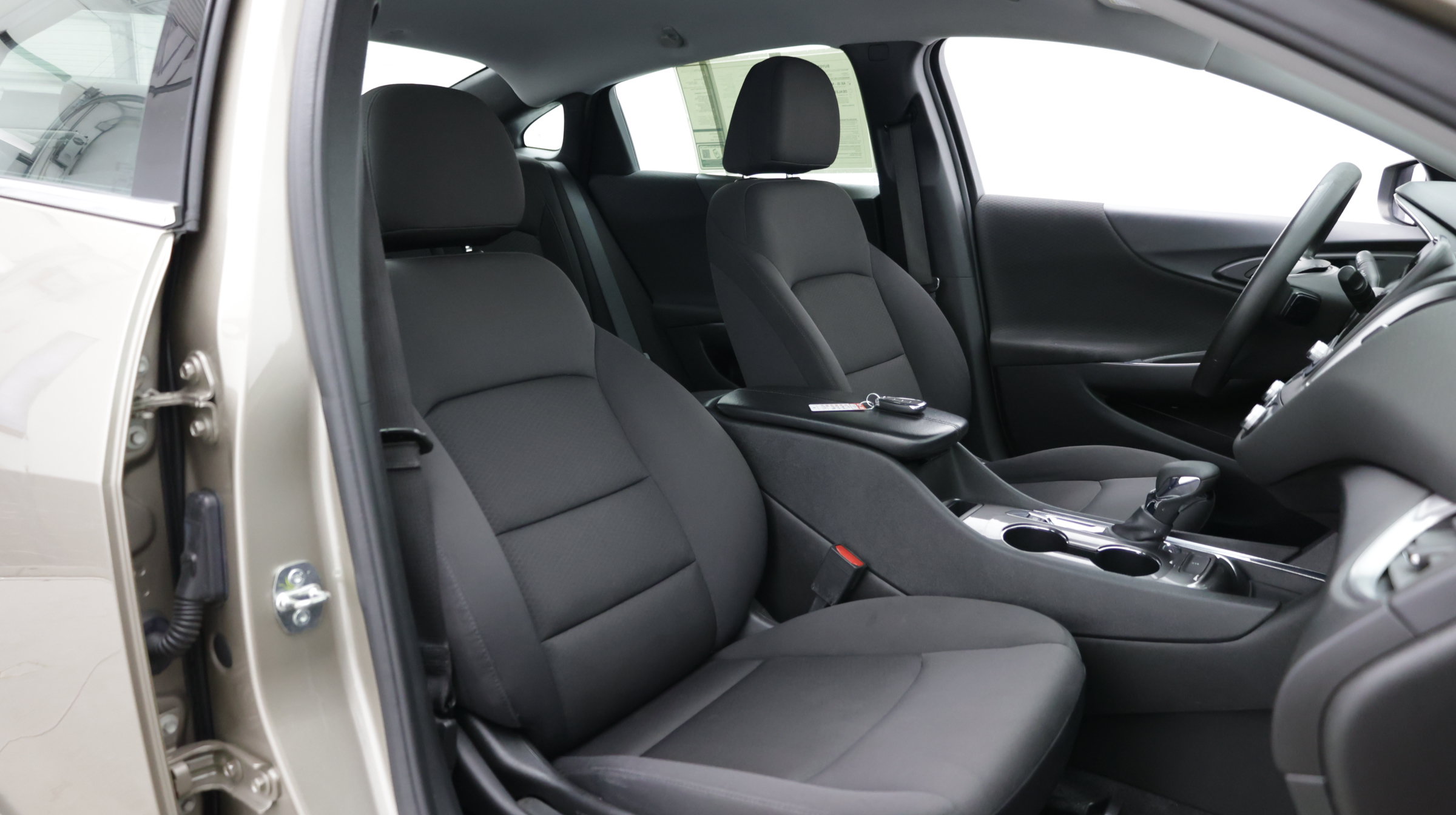 Used 2022 Chevrolet Malibu LT FWD image 38