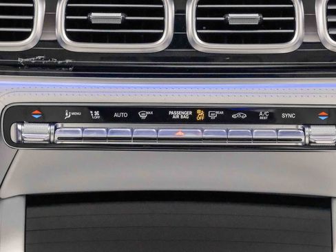 Certified 2023 Mercedes-Benz Maybach GLS 600 4MATIC image 18