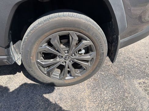 Used 2023 Toyota RAV4 Limited image 10