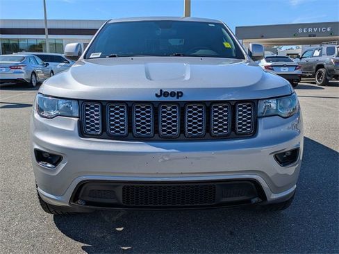 Used 2019 Jeep Grand Cherokee Altitude image 9