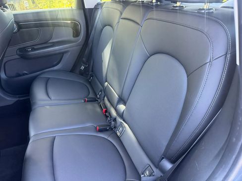 Used 2019 MINI Cooper Countryman S w/ Premium Package image 18