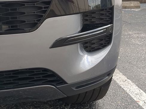 Used 2025 Land Rover Range Rover Sport SE image 11