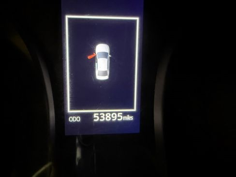 Used 2018 Toyota Camry SE image 37