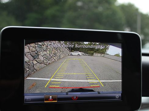 Used 2018 Mercedes-Benz C 300 C 300 4MATIC Sedan 4D image 34