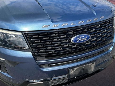 Certified 2018 Ford Explorer Sport AWD/4WD image 26
