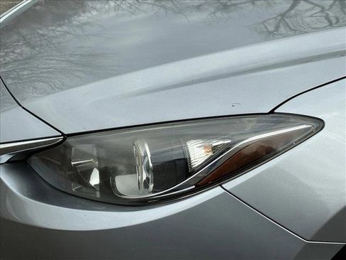 Used 2016 MAZDA MAZDA3 i Sport w/ Preferred Equipment Package image 10