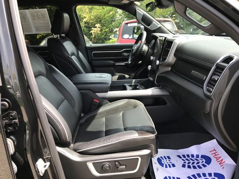 Used 2023 RAM 1500 Laramie AWD/4WD image 30