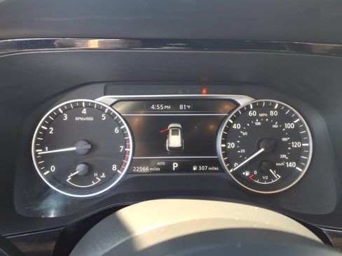 Used 2025 Nissan Pathfinder SV AWD/4WD image 10