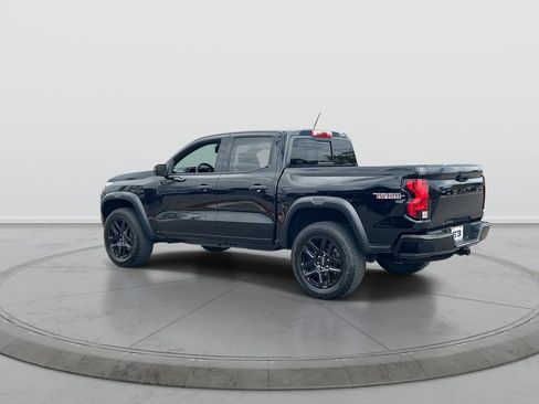 Used 2024 Chevrolet Colorado Trail Boss w/ Technology Package AWD/4WD image 6