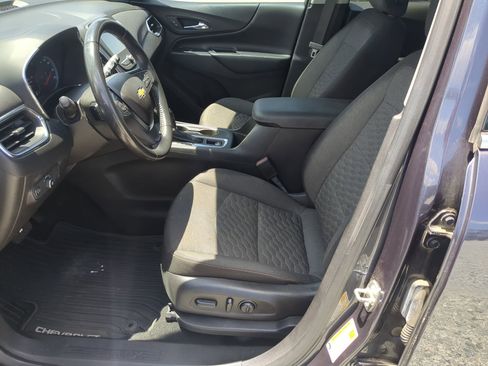 Used 2018 Chevrolet Equinox LT FWD image 16