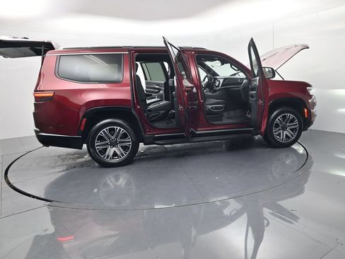 Used 2024 Jeep Wagoneer Series II AWD/4WD image 73