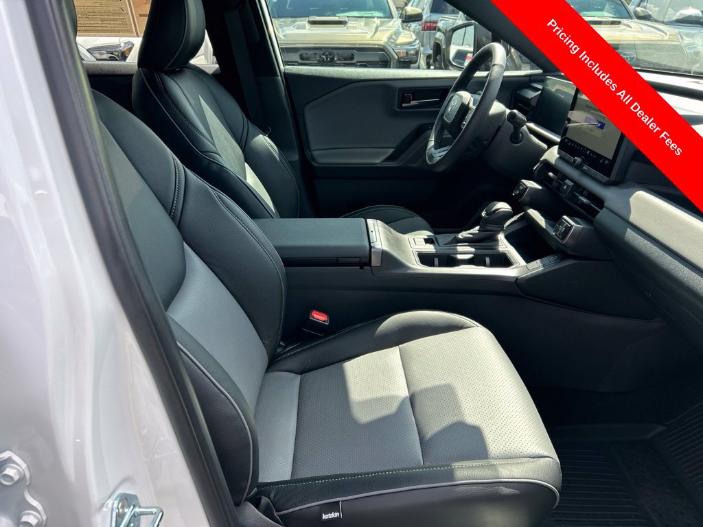 Used 2026 Toyota RAV4 SE w/ Convenience Package FWD image 22