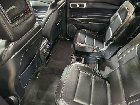 Used 2020 Ford Explorer XLT w/ Equipment Group 202A image 48