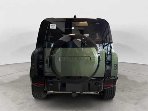 Used 2026 Land Rover Defender 110 X-Dynamic SE AWD/4WD image 5